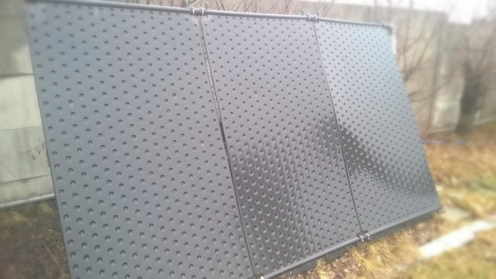 Solary basenowe montowane na gruncie